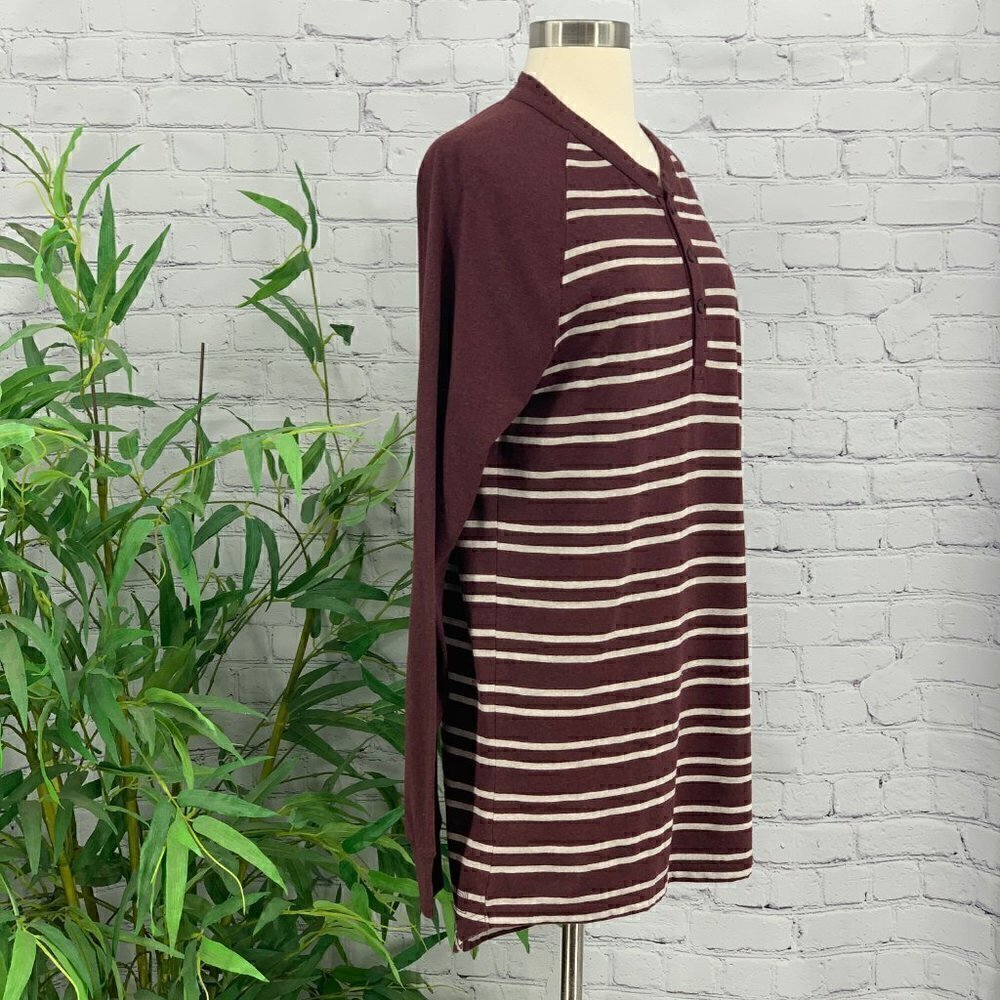 🎉LuLaRoe Maroon w/ Cream Stripe Long Sleeve Mark - Picture 2 of 8